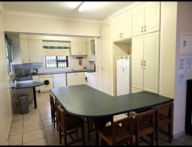 4 BEDROOM APARTMENT FOR SALE IN MANABA BEACH